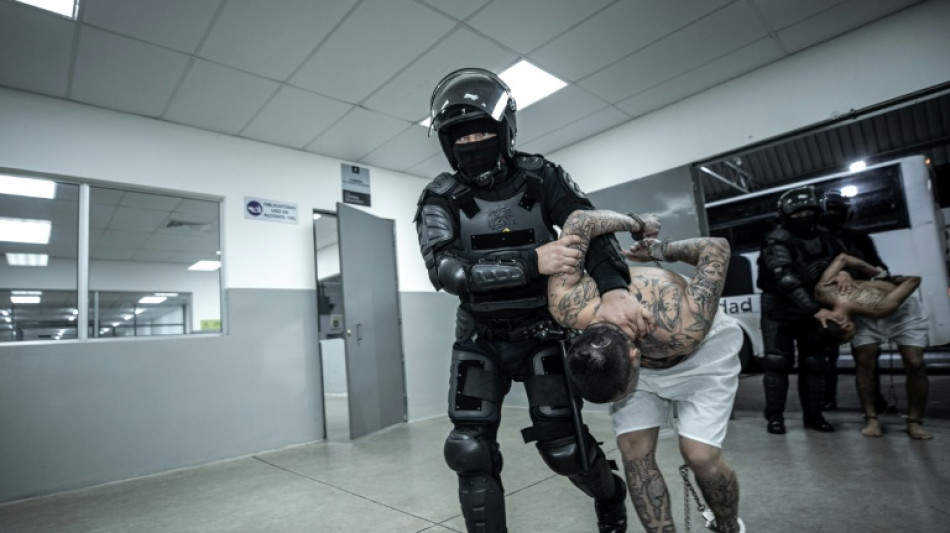 Casi 3.000 menores detenidos en El Salvador bajo r&eacute;gimen de excepci&oacute;n, denuncia HRW