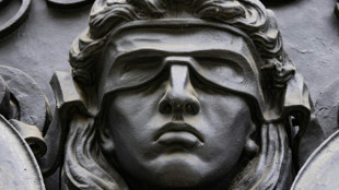 Mann und Frau wegen Diebstahls von Welterbestatue in Darmstadt verurteilt