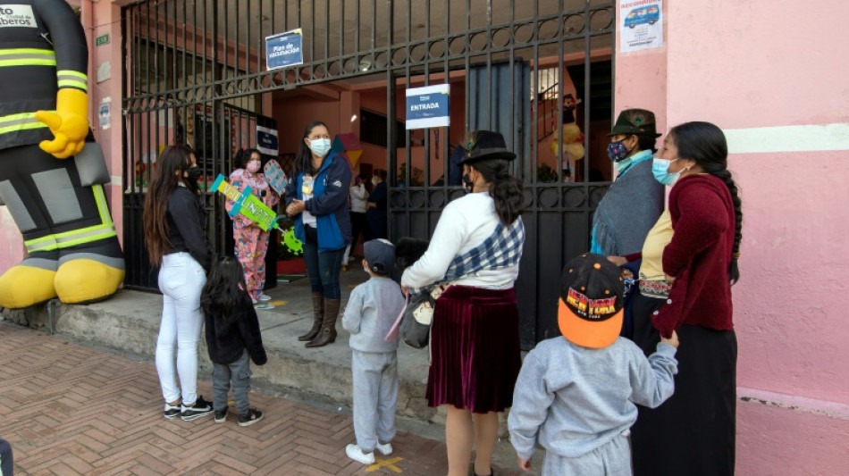 Ecuador empez&oacute; a vacunar contra el covid-19 a ni&ntilde;os de tres y cuatro a&ntilde;os