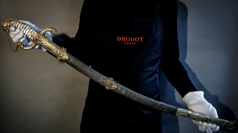 Sabre de Napoleão será leiloado em Paris