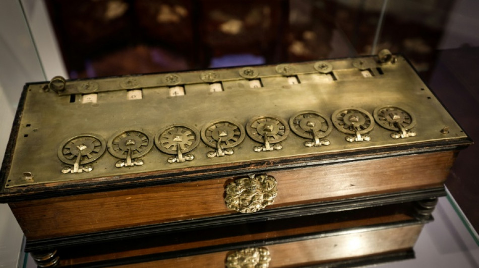 Inquiétudes autour de la vente d'une machine à calculer de Pascal