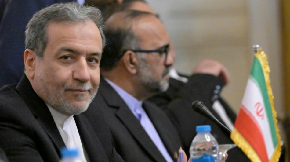 En una inusual visita a Egipto, el canciller iran&iacute; llama a la calma en la regi&oacute;n