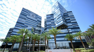 Scandale des bijoux au Br&eacute;sil: le couple Bolsonaro silencieux face &agrave; la police