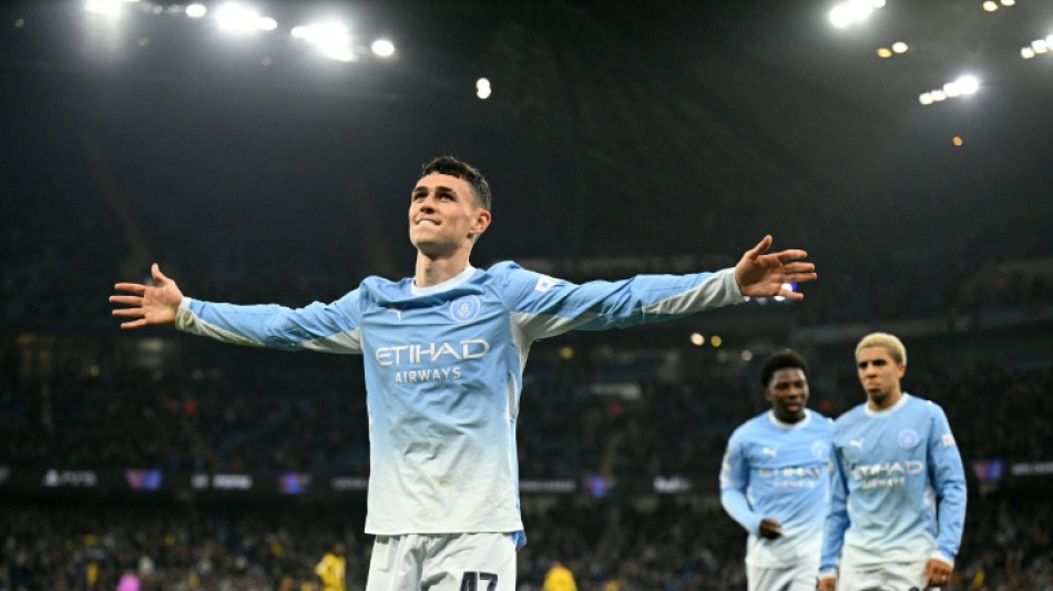 Foden hat-trick fuels Man City rout of AEK Athens