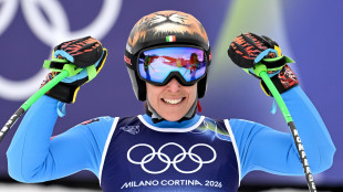 Milano Cortina: standing ovation per Brignone all'arrivo