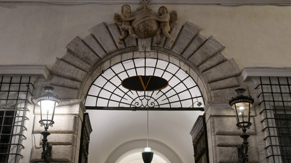 La Maison Valentino, 'il suo stile e la sua eleganza restano immortali'