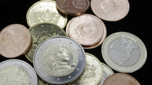 Euro in lieve flessione, scambiato a 1,1703 dollari