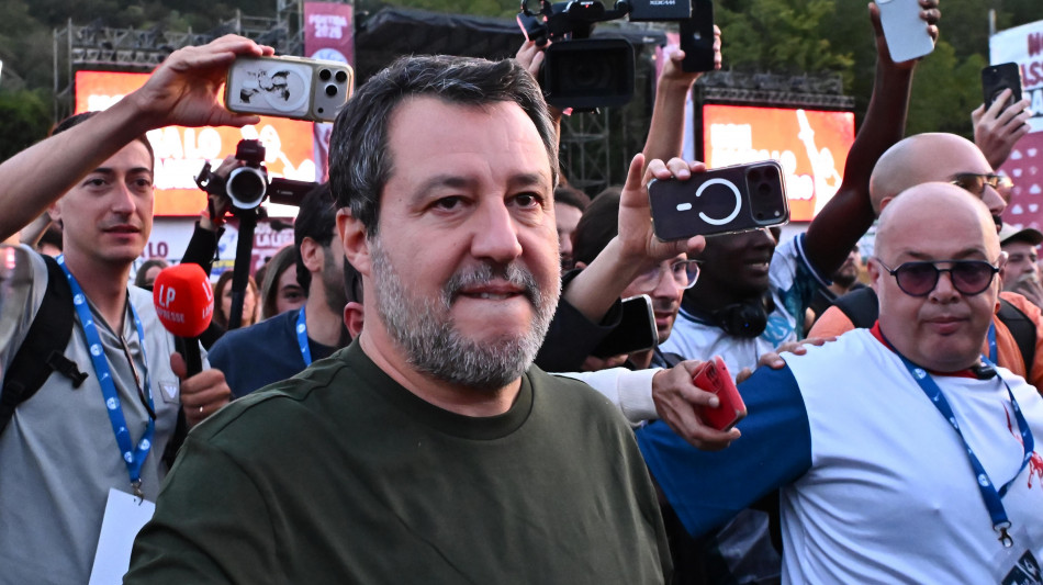 Salvini a Pontida, la Lega vince solo se &egrave; forte e unita, da Nord a Sud
