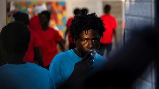 La presi&oacute;n migratoria en Melilla hace temer una espiral de violencia
