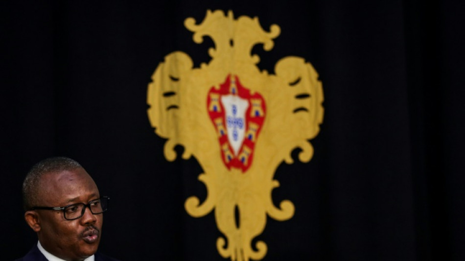 Sch&uuml;sse in der N&auml;he von Pr&auml;sidentenpalast in Guinea-Bissau