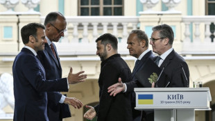 Ukraine: Zelensky attend que Moscou s'engage à une trêve, se dit "prêt" à des pourparlers