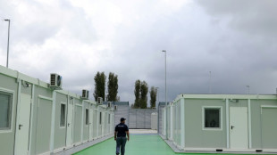 Italia env&iacute;a un primer grupo de migrantes hacia Albania