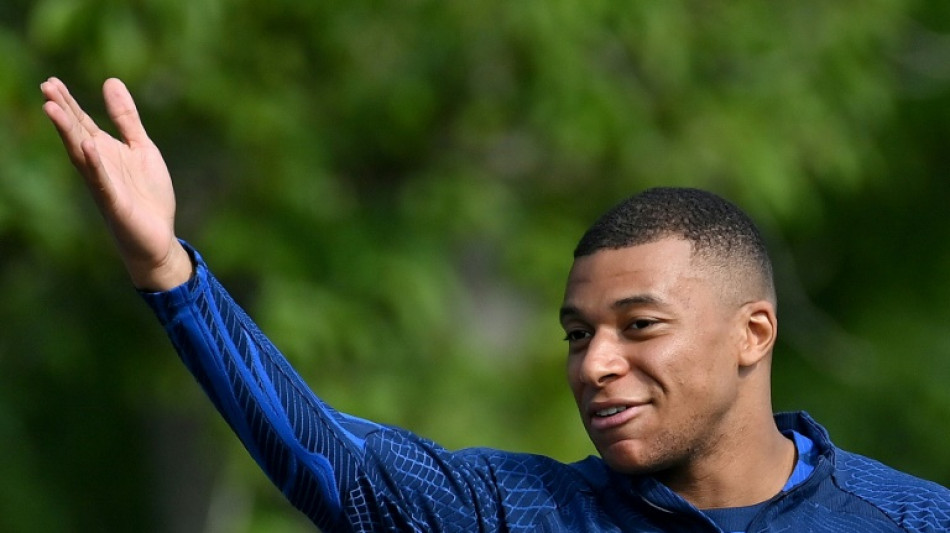 Mbappe tells PSG he will leave when contract ends in 2024