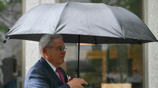 Poderoso senador Bob Men&eacute;ndez puso su poder "en venta", sostiene la fiscal&iacute;a