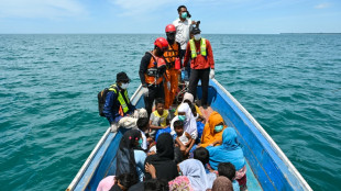 M&aacute;s de 150 rohiny&aacute;s rescatados tras d&iacute;as varados frente a Indonesia