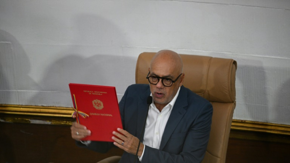 Venezuela aprueba ley para regular oeneg&eacute;s, primera del paquete por crisis postelectoral