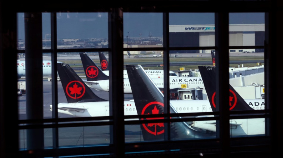 Deadline looms to avert Air Canada strike