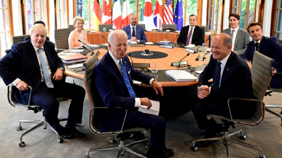 G7-Teilnehmer reißen Witze über Putins Macho-Gehabe