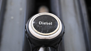 Mimit, prezzo medio self benzina scende a 1,997 euro al litro, gasolio a 2,097 euro