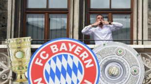 Foot: Rib&eacute;ry, ex star des Bleus et du Bayern, raccroche officiellement