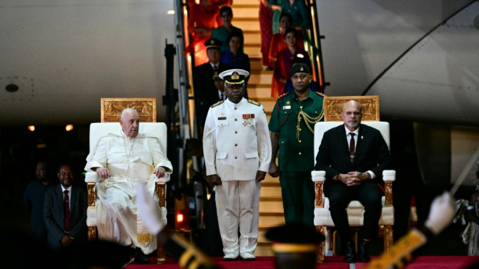 El papa Francisco llega a Pap&uacute;a Nueva Guinea, segunda etapa de su gira por Asia-Pac&iacute;fico