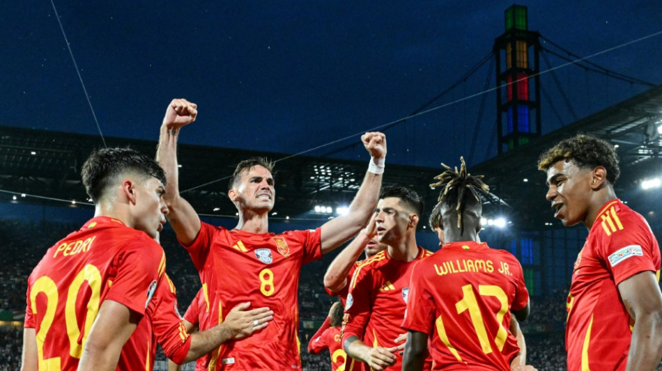 Spanien erk&auml;mpft sich Viertelfinal-Duell mit Deutschland