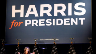 Harris dice que su campa&ntilde;a prevalecer&aacute; pese a las "graves mentiras" de Trump