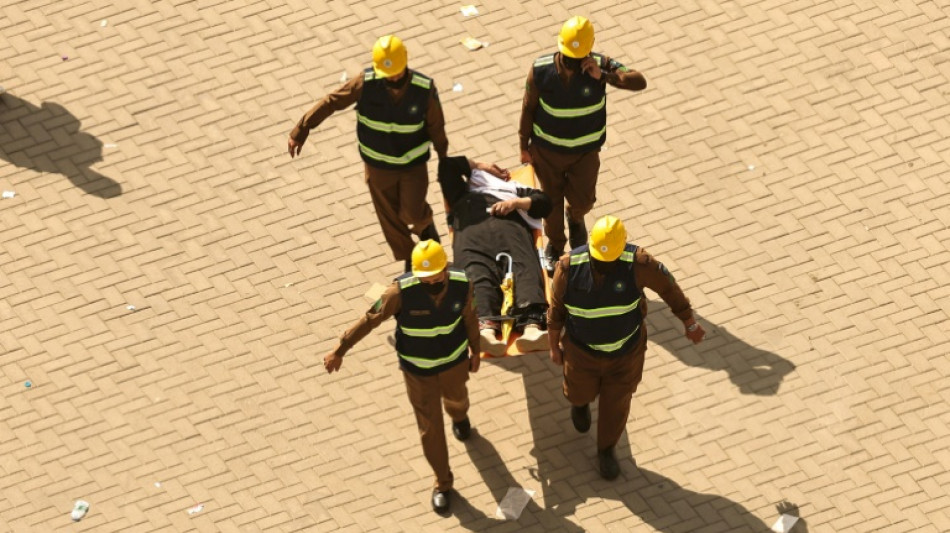 Mais de mil pessoas morreram na peregrinação a Meca marcada pelo calor extremo
