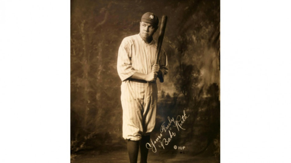 Una camiseta de Babe Ruth, leyenda del b&eacute;isbol, vendida por 24 millones de d&oacute;lares en EEUU