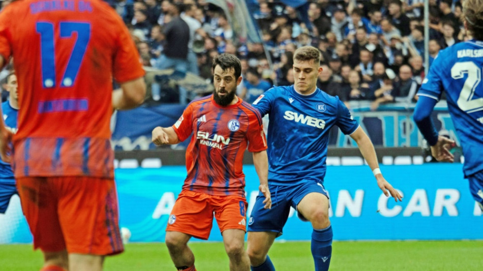 Schalke patzt in Karlsruhe