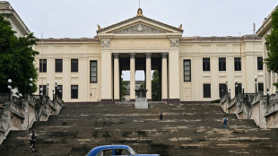 Universitarios protestan en Cuba contra las nuevas tarifas de internet móvil