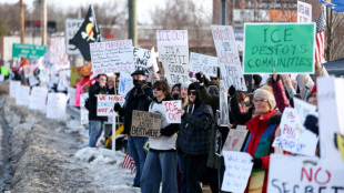 Cidades dos EUA resistem aos planos de Trump de encarcerar imigrantes em armaz&eacute;ns