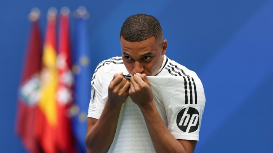 "Je vais donner ma vie pour ce club": Mbapp&eacute; r&eacute;alise "son r&ecirc;ve" et enflamme Madrid