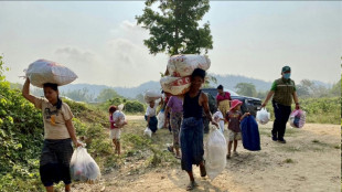 Birmanie: des centaines de civils et soldats ont fui vers la Thaïlande