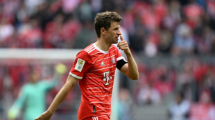 'Fantasy land': Mueller shuts down Bayern exit rumours