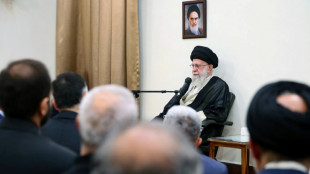 El ayatol&aacute; Jamenei llama a votar en las presidenciales de Ir&aacute;n tras la alta abstenci&oacute;n en la primera vuelta