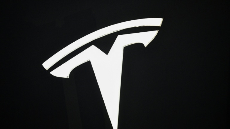 Le bénéfice net de Tesla chute au 3e trimestre, plombé par des coûts supérieurs et les droits de douane