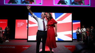 Cr&iacute;ticas al primer ministro brit&aacute;nico por aceptar regalos por m&aacute;s de 100.000 libras