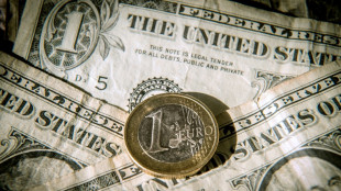 El euro cae a su valor m&aacute;s bajo frente al d&oacute;lar desde 2002