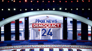 Trump steals show at Republican debate