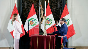 Seis ministros renuncian en medio de la investigaci&oacute;n por el "Rolexgate" en Per&uacute;