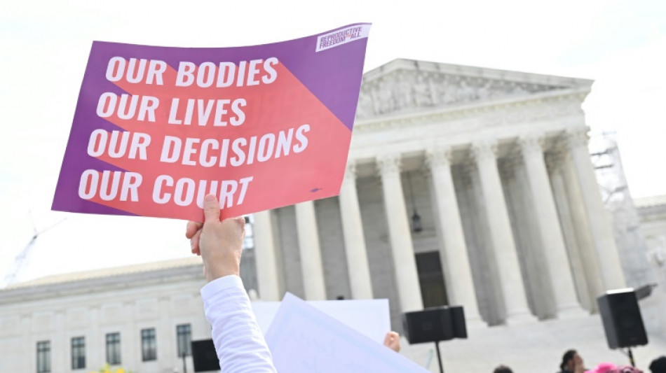 Gobernadora de Arizona promulga ley que deroga prohibici&oacute;n de 1864 contra el aborto