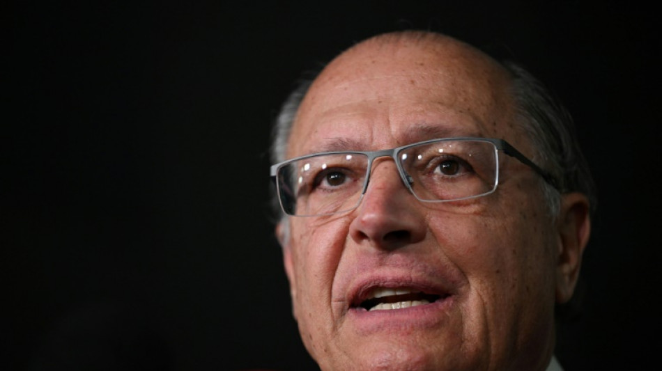 Equipos de Lula y Bolsonaro inician transici&oacute;n mientras remiten protestas en Brasil