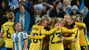 Sweden win to set up USA showdown at Women's World Cup