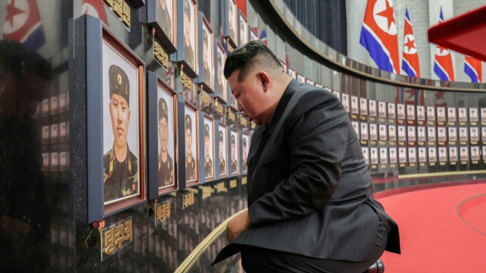 China anuncia que líder coreano vai assistir a desfile militar em Pequim