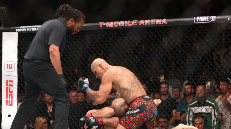 El brasileño Alex Pereira sorprende a Ankalaev y recupera el título mundial de UFC