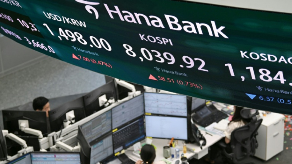 Oil falls, stocks waver as investors eye US-Iran talks