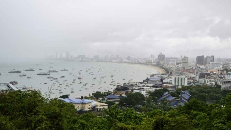 Apr&egrave;s neuf mois en mer, le porte-avions am&eacute;ricain Lincoln arrive en Tha&iuml;lande