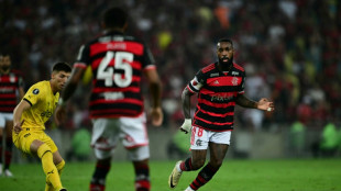Flamengo visita Pe&ntilde;arol em busca de virada para ir &agrave; semifinal da Libertadores