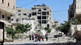Israel bombardea Gaza y mediadores redoblan presi&oacute;n para lograr una tregua
